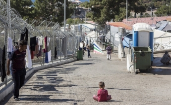 Overcrowding of refugee reception centres in Greece pose serious risk to children